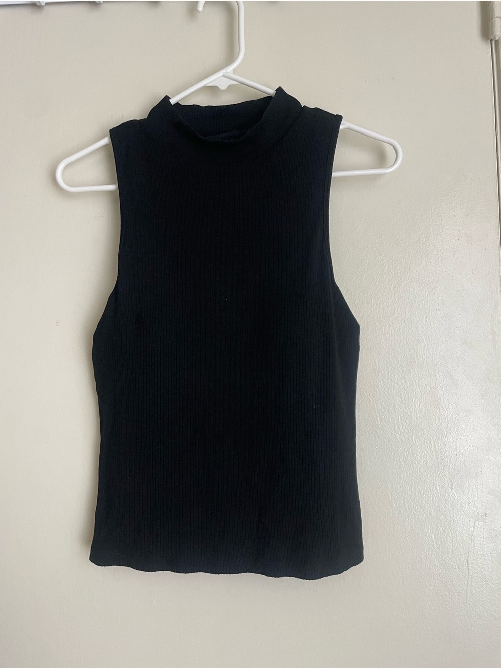 Klassy Network Mock Neck Ribbed Tank Top - Black - Large